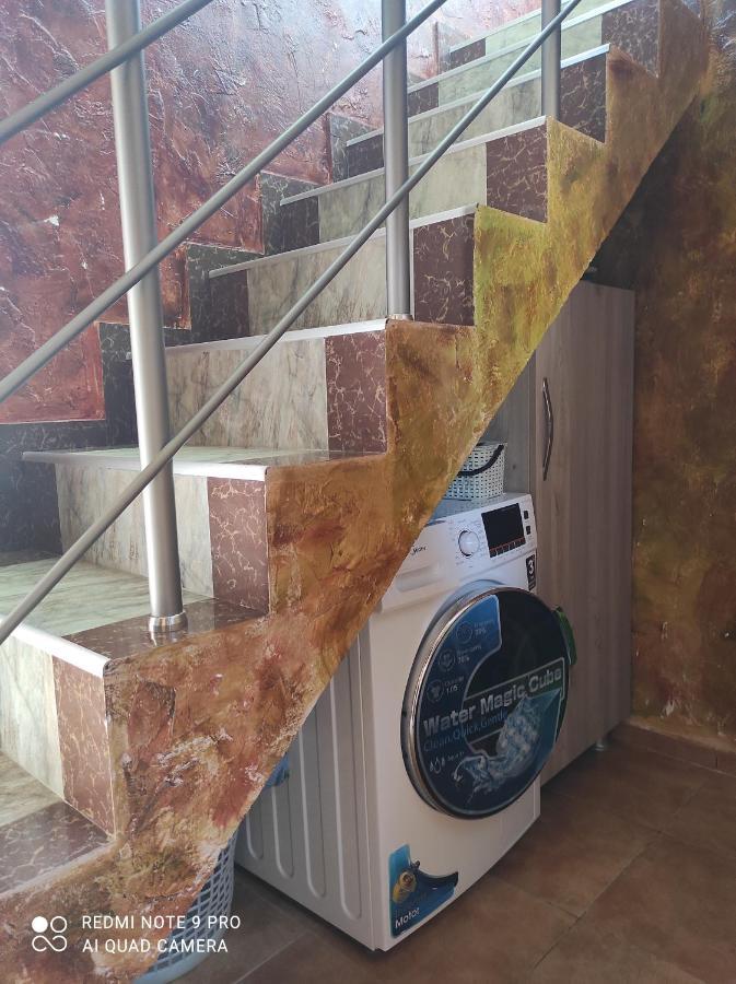 גוניו Gold Guest House מראה חיצוני תמונה