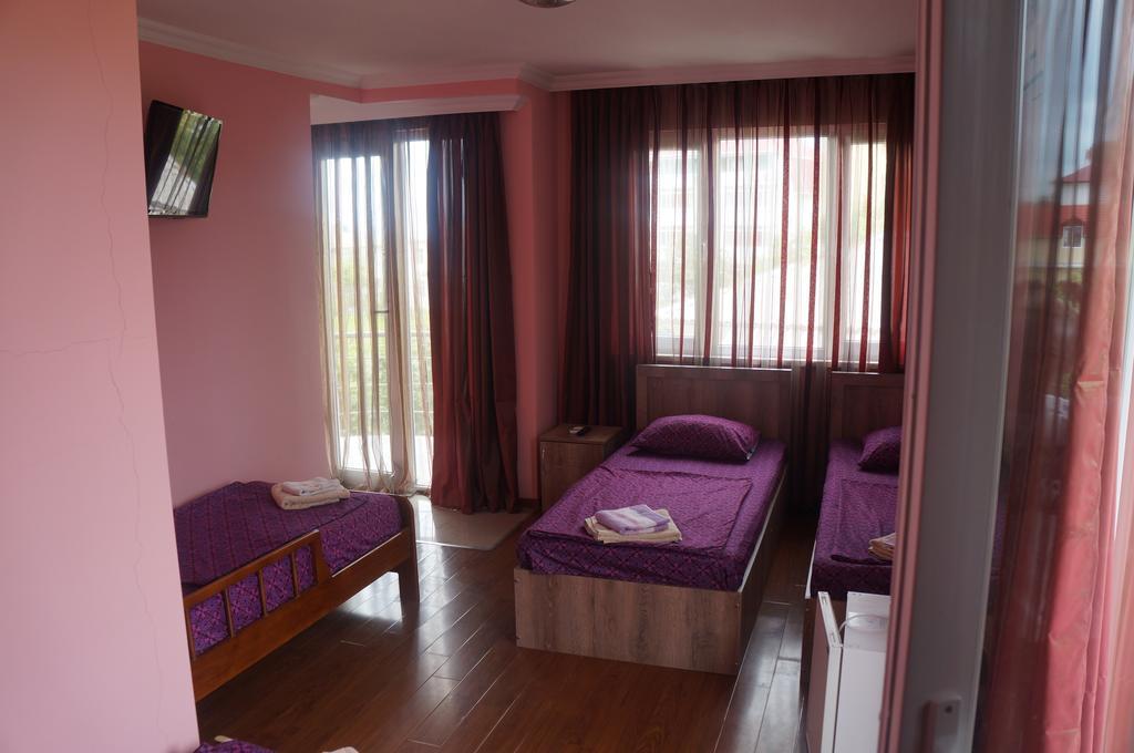 גוניו Gold Guest House מראה חיצוני תמונה