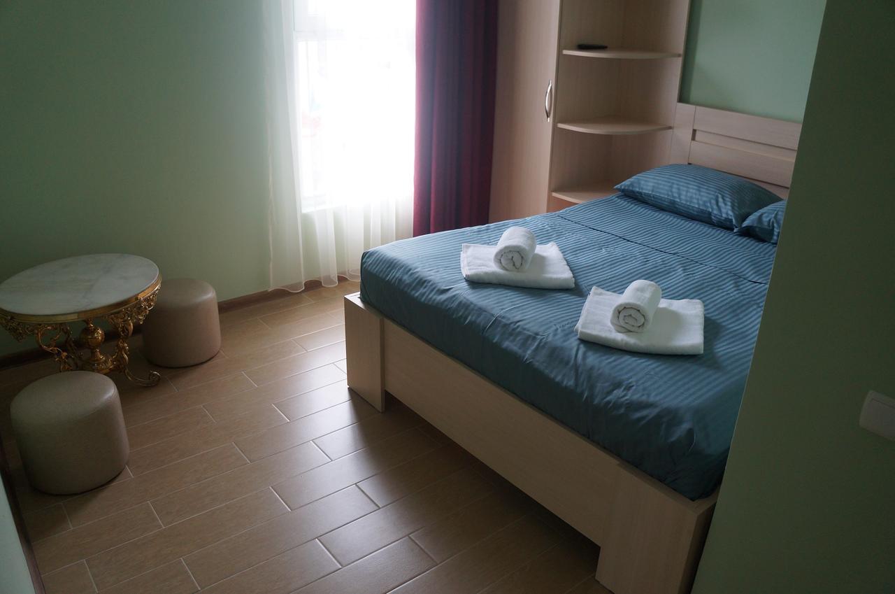 גוניו Gold Guest House מראה חיצוני תמונה