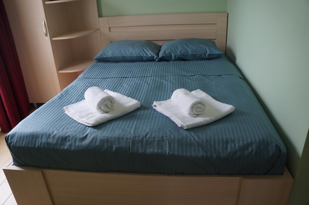 גוניו Gold Guest House מראה חיצוני תמונה