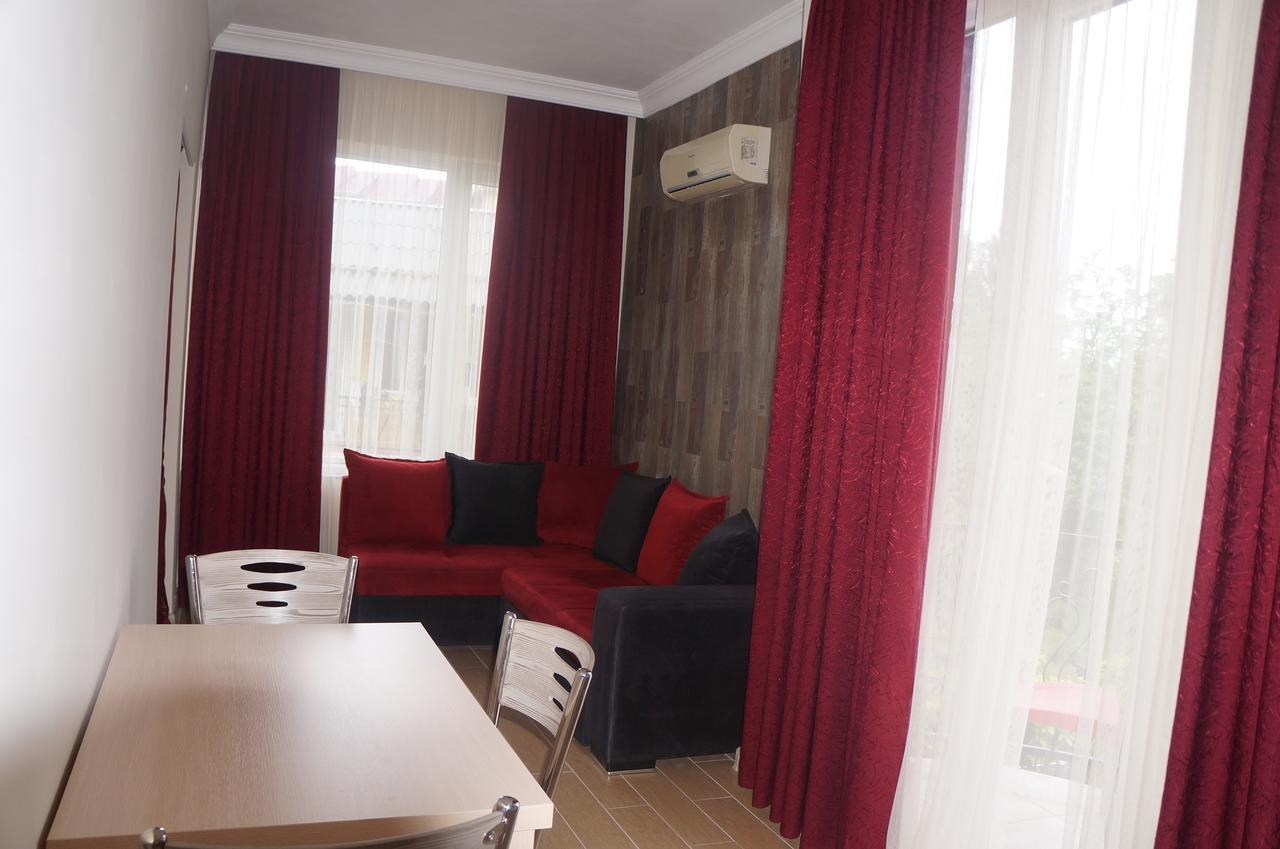 גוניו Gold Guest House מראה חיצוני תמונה