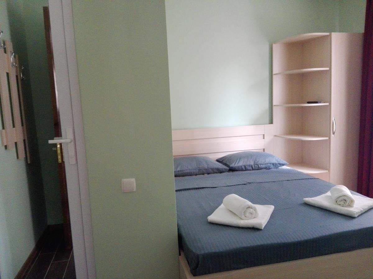 גוניו Gold Guest House מראה חיצוני תמונה